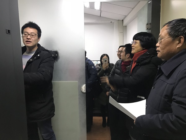 参观机房.jpg